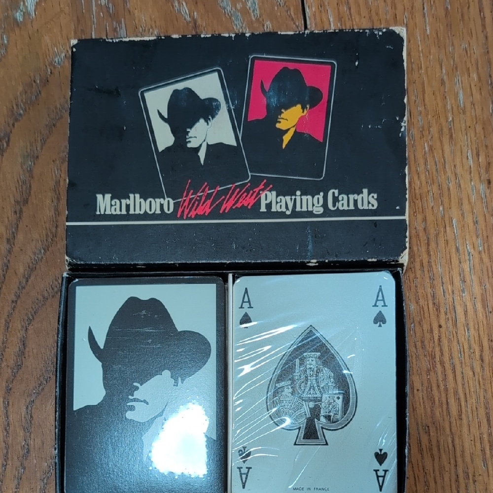 Marlboro Vintage Style Playing Cards